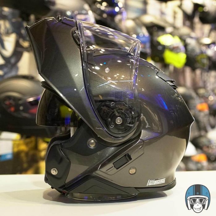 shoei neotec 2 cardo freecom 4